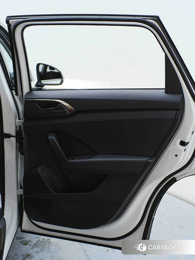 Volkswagen Tharu 2021 Белый из Китая, фото 2