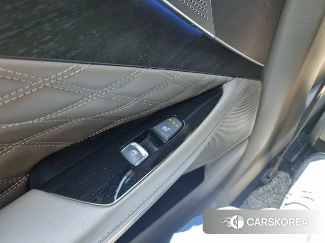 Kia K8 Hybrid 2021 Светло-серебряный цвет из Кореи, фото 2