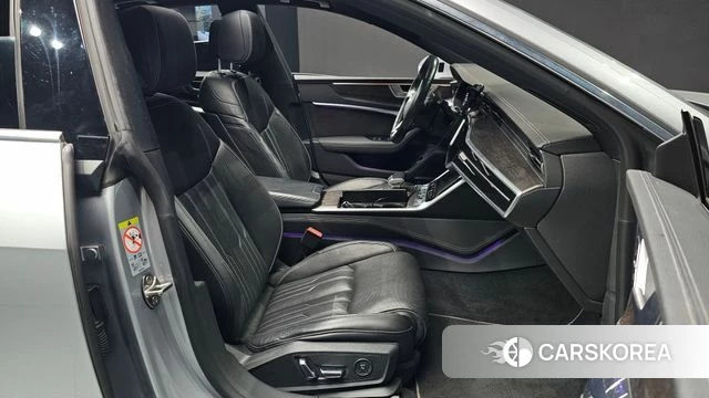Audi A7 (4K) 2020 Серебристо-серый из Кореи, фото 2