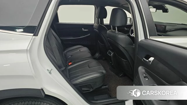 Hyundai The New Santa Fe 2022 Белый из Кореи, фото 2