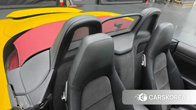 Porsche 718 Boxster 2020 Желтый из Кореи, фото 2