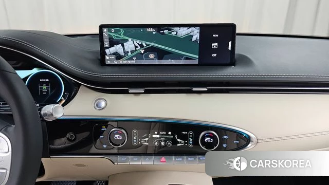 Genesis GV70 2024 Черный из Кореи, фото 2