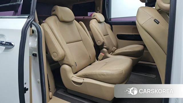 Kia The New Carnival 2019 Белый из Кореи, фото 2
