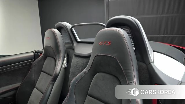 Porsche 718 Boxster 2018 Красный из Кореи, фото 2