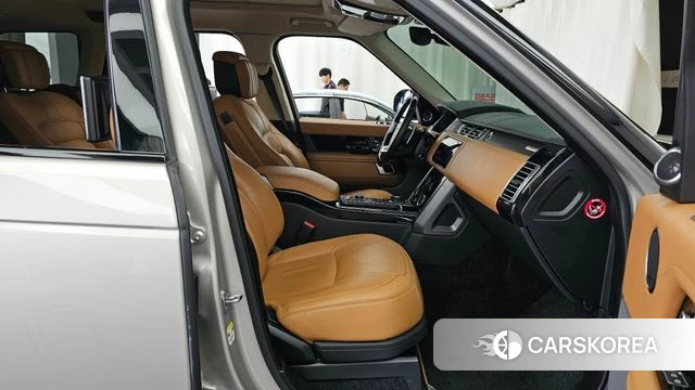 Land Rover Range Rover 4th Generation 2021 Песочный из Кореи, фото 2