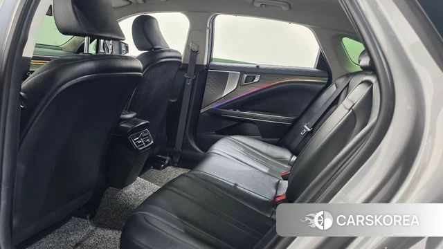 Kia K8 2023 Серебристо-серый из Кореи, фото 2