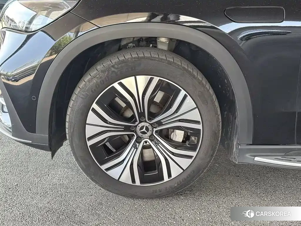 Mercedes-Benz EQE 2025 Черный из Китая, фото 2
