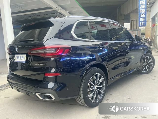 BMW X5 2021 Черный из Китая, фото 2