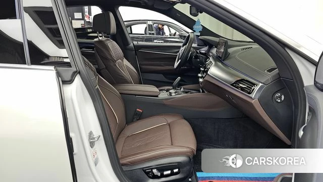 BMW 6 Series GT (G32) 2024 Белый из Кореи, фото 2