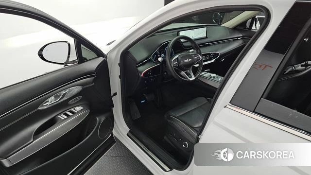 Genesis Electrified GV70 2022 Белый из Кореи, фото 2