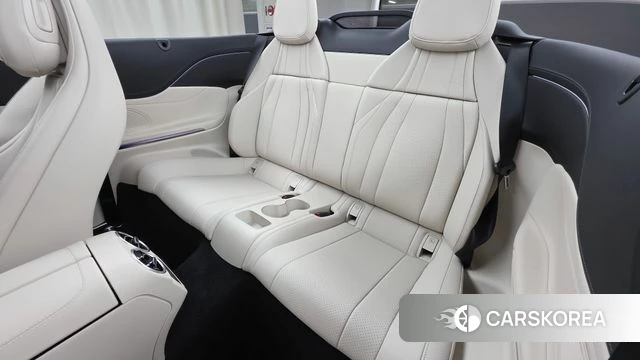 Mercedes-Benz CLE-Class C236 2026 Белый из Кореи, фото 2