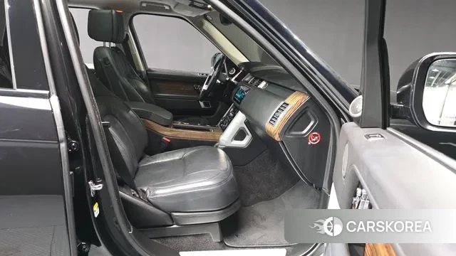 Land Rover Range Rover 4th Generation 2018 Черный из Кореи, фото 2