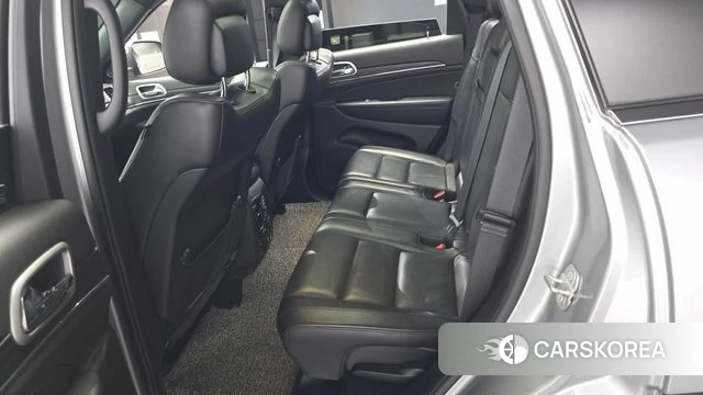 Jeep Grand Cherokee 2021 Серебряный из Кореи, фото 2