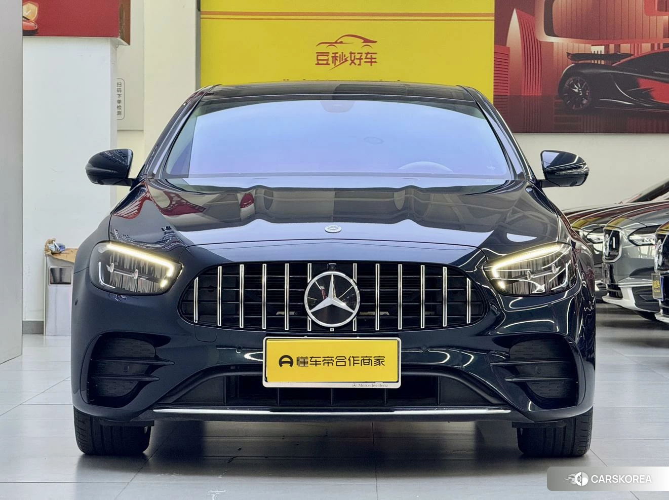 Mercedes-Benz E-Class 2023 Зеленый из Китая, фото 2