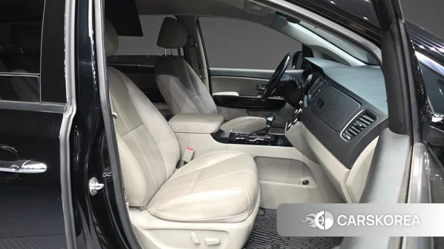 Kia The New Carnival 2020 Черный из Кореи, фото 2