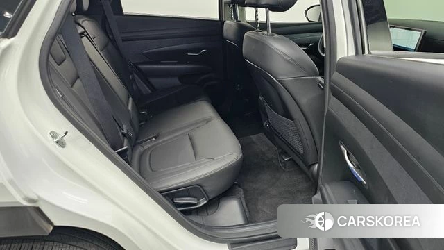 Hyundai The New Tucson (NX4) 2024 Белый из Кореи, фото 2