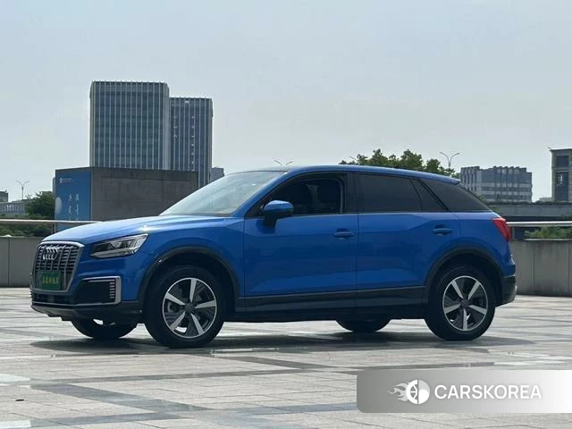 Audi Q2L 2021 Синий из Китая, фото 2