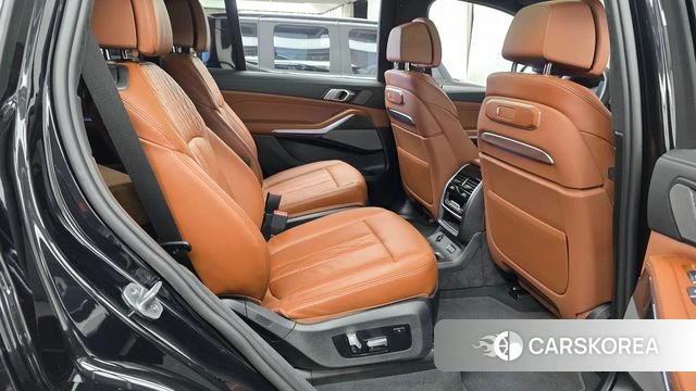 BMW X7 (G07) 2026 Черный из Кореи, фото 2