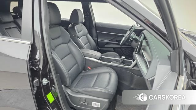 Ssangyong Torres 2022 Черный из Кореи, фото 2