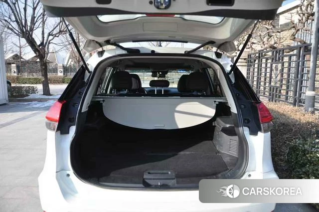 Nissan X-Trail 2023 Белый из Китая, фото 2