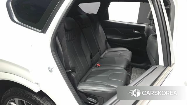 Hyundai The New Santa Fe 2023 Белый из Кореи, фото 2