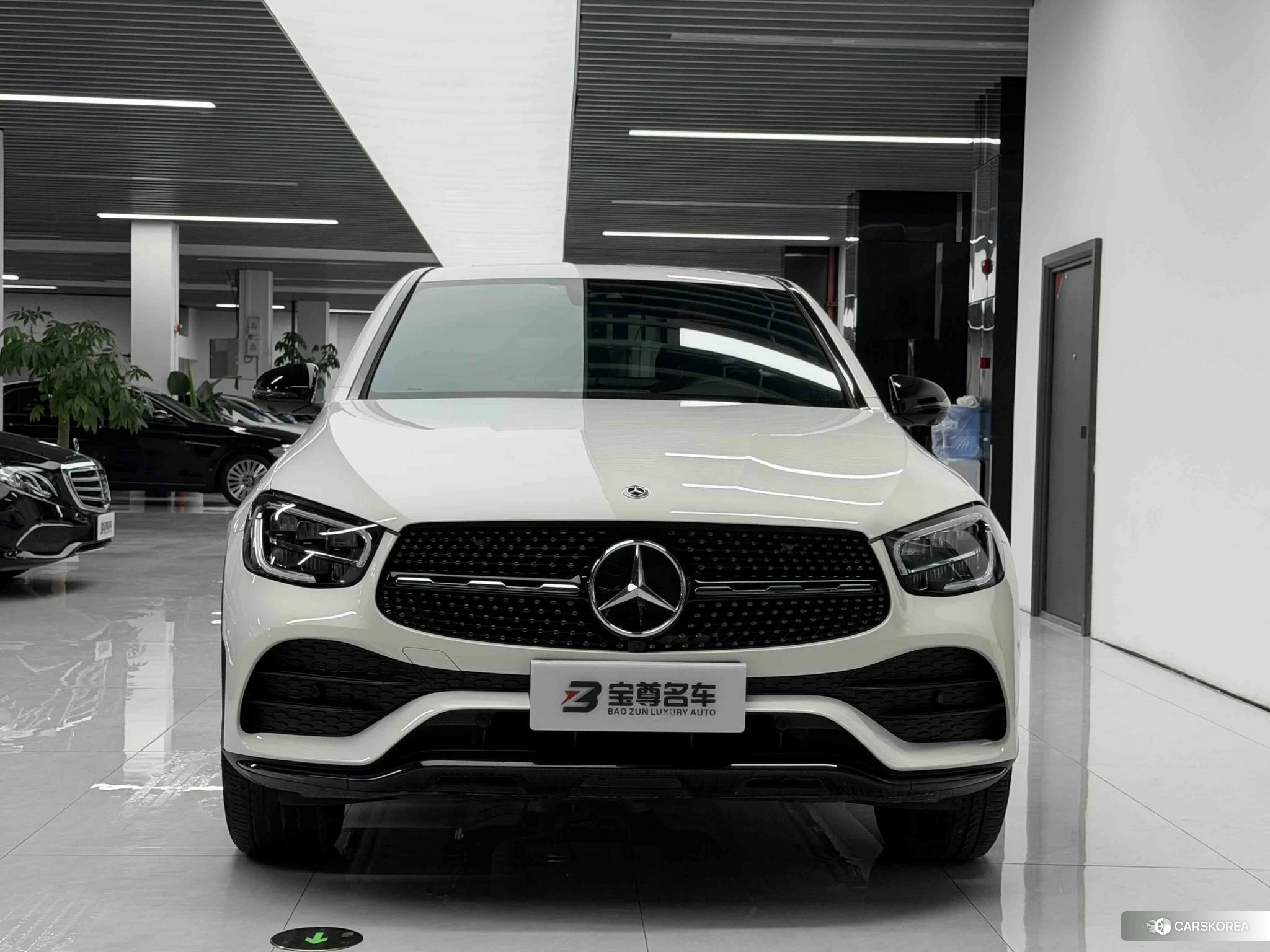 Mercedes-Benz GLC 2021 Белый из Китая, фото 2