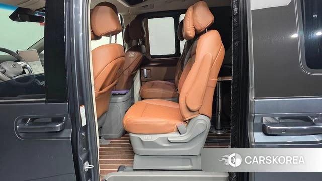 Hyundai Staria 2022 Серый из Кореи, фото 2