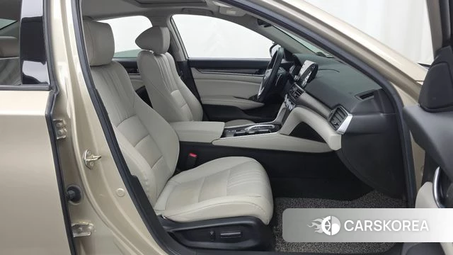 Honda Accord 10th Generation 2019 Золотой из Кореи, фото 2