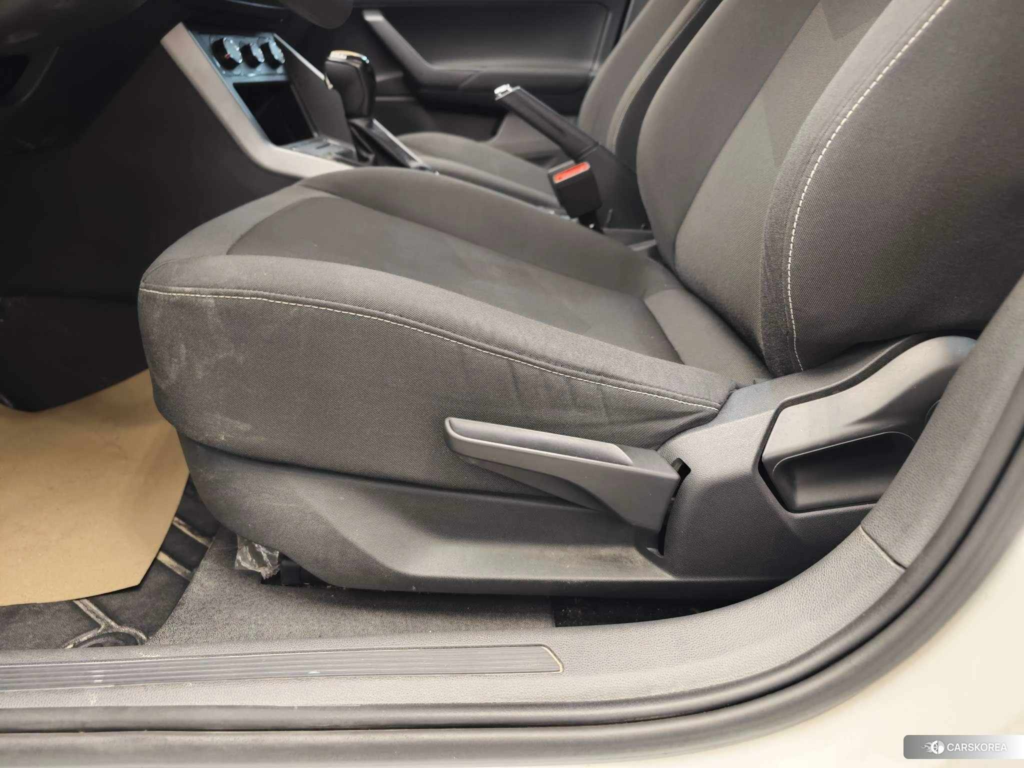 Volkswagen Polo 2023 Белый из Китая, фото 2