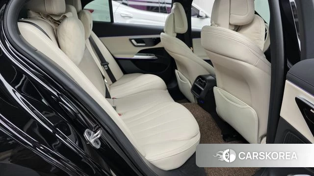Mercedes-Benz E-Class W214 2026 Черный из Кореи, фото 2