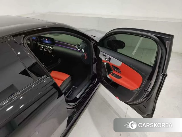 Mercedes-Benz AMG A-Class 2025 Черный из Китая, фото 2