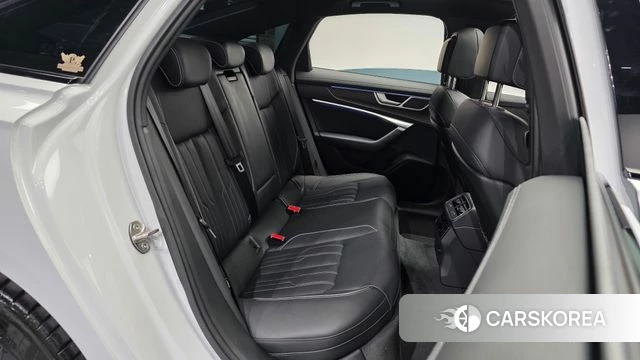 Audi A6 (C8) 2025 Белый из Кореи, фото 2