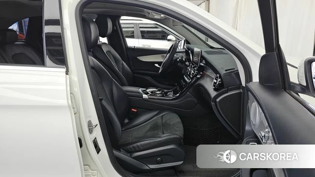 Mercedes-Benz GLC-Class X253 2019 Белый из Кореи, фото 2