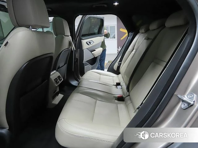 Land Rover Range Rover Velar 2018 Песочный из Кореи, фото 2