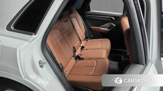 Audi Q3 (F3) 2020 Белый из Кореи, фото 2