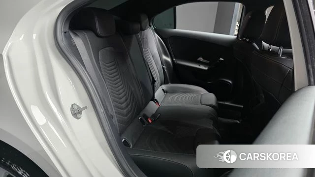 Mercedes-Benz A-Class W177 2020 Белый из Кореи, фото 2