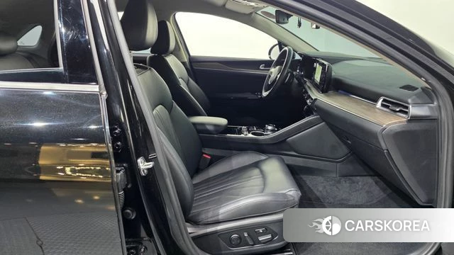 Kia K5 3rd generation 2023 Черный из Кореи, фото 2