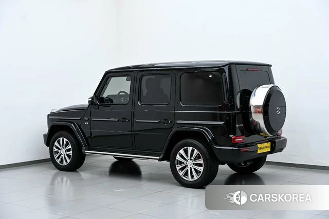 Mercedes-Benz G-Class 2023 Черный из Китая, фото 2