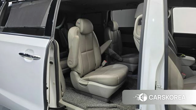Kia The New Carnival 2018 Белый из Кореи, фото 2