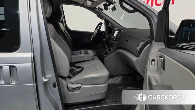 Hyundai The New Grand Starex 2020 Серебристо-серый из Кореи, фото 2