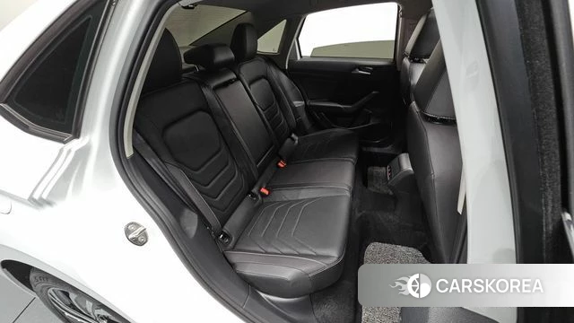Volkswagen 7th Generation of Jetta 2021 Белый из Кореи, фото 2