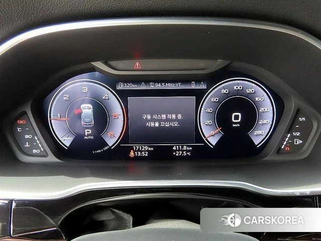 Audi Q3 (F3) 2020 Белый из Кореи, фото 2