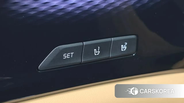 Kia Carnival 4th generation 2023 Белый из Кореи, фото 2
