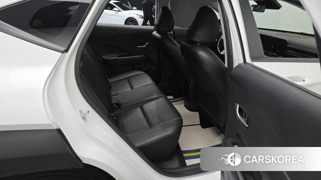 Hyundai Kona (SX2) 2023 Белый из Кореи, фото 2