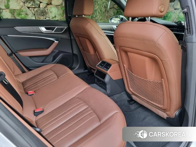 Audi A6 (C8) 2020 Серебристо-серый из Кореи, фото 3