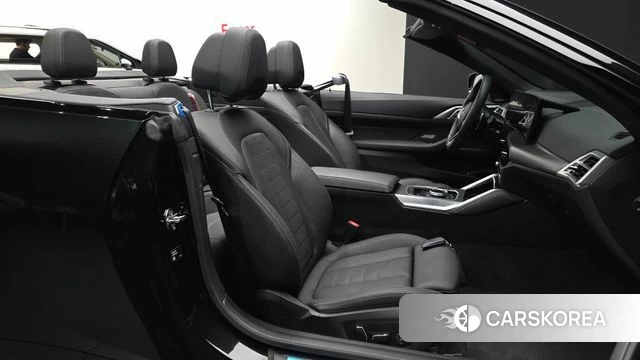 BMW 4 Series (G22) 2025 Черный из Кореи, фото 2