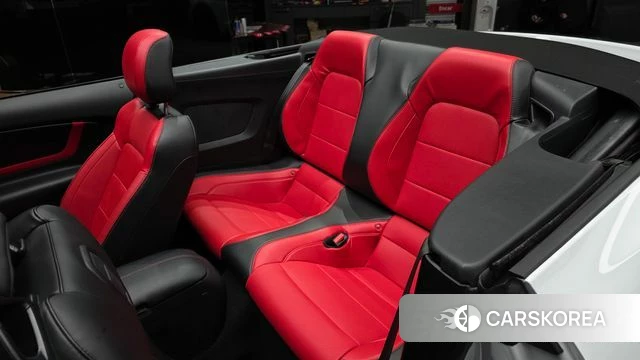 Ford Mustang 2021 Белый из Кореи, фото 2