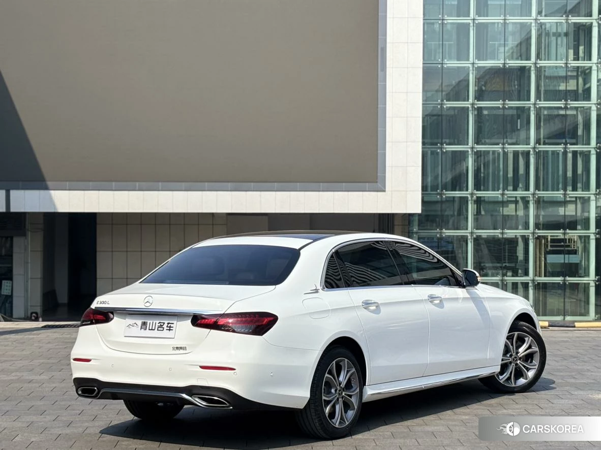 Mercedes-Benz E-Class 2020 Белый из Китая, фото 2