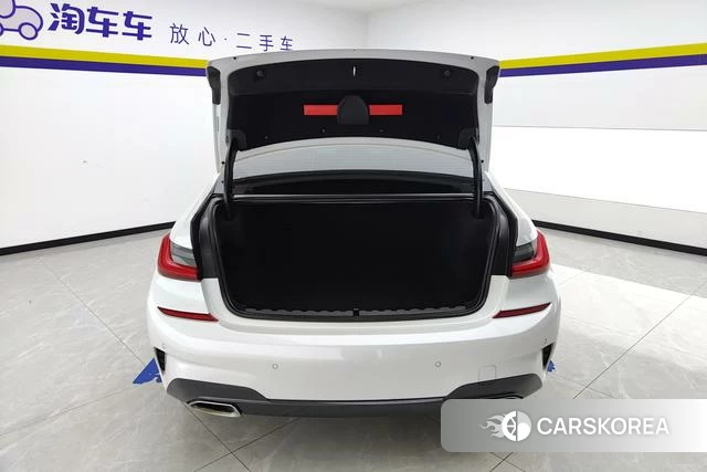BMW 3 series 2021 Белый из Китая, фото 2