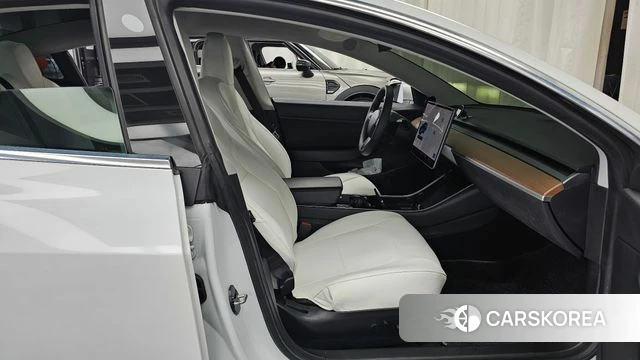 Tesla Model 3 2020 Белый из Кореи, фото 2